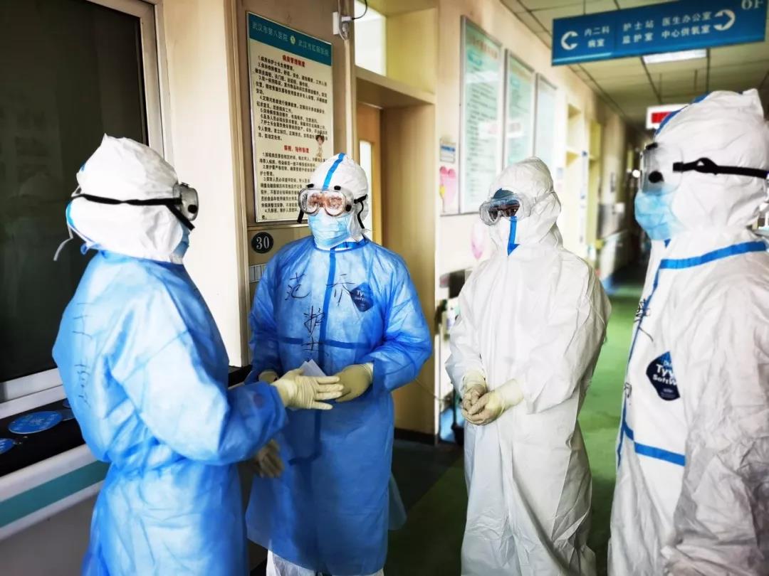 雖然看不到你的容顏，卻永遠(yuǎn)記得你堅(jiān)毅的眼神