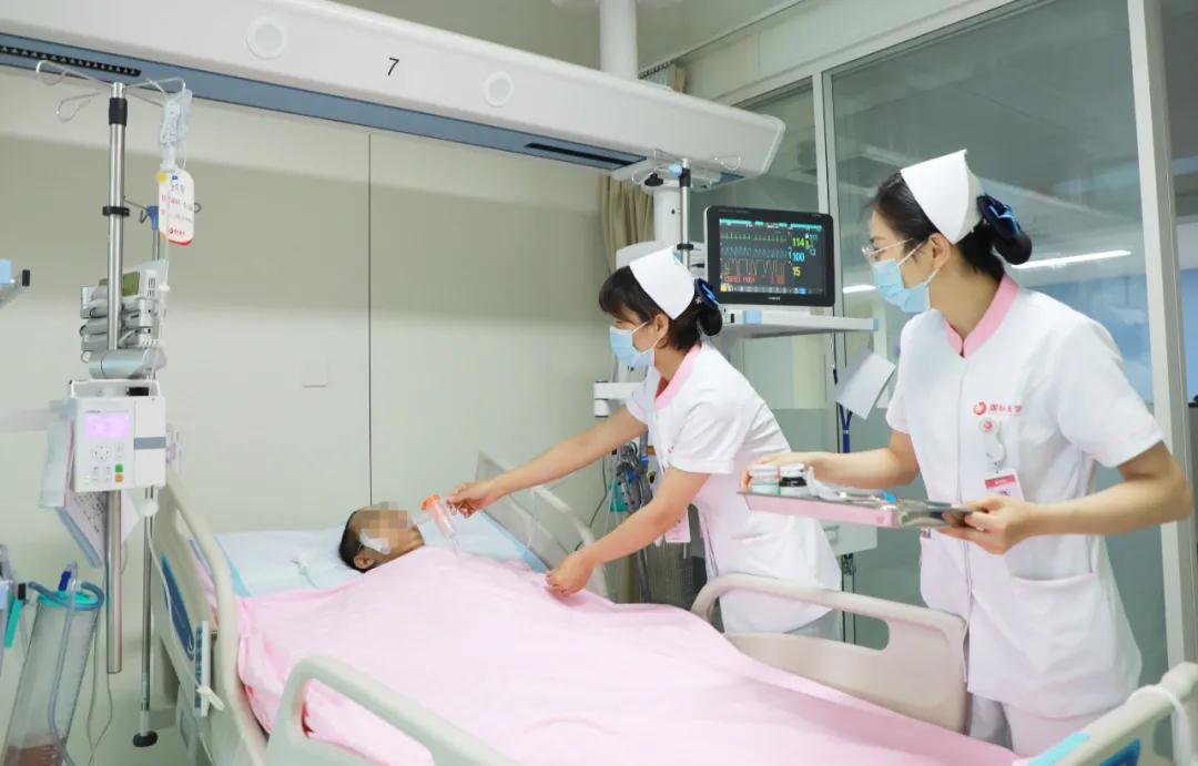 離死亡最近，離希望也更近——記西安國際醫(yī)學(xué)中心醫(yī)院胸外科ICU