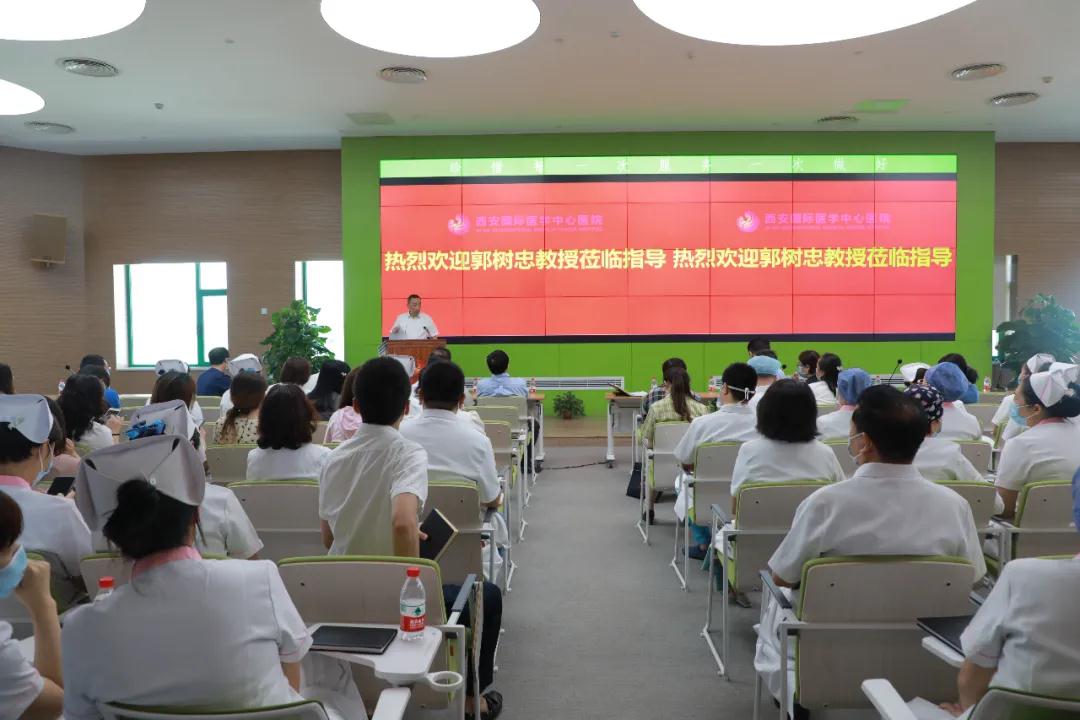 軍醫(yī)大咖齊聚一堂，共敘國際醫(yī)學(xué)創(chuàng)新發(fā)展