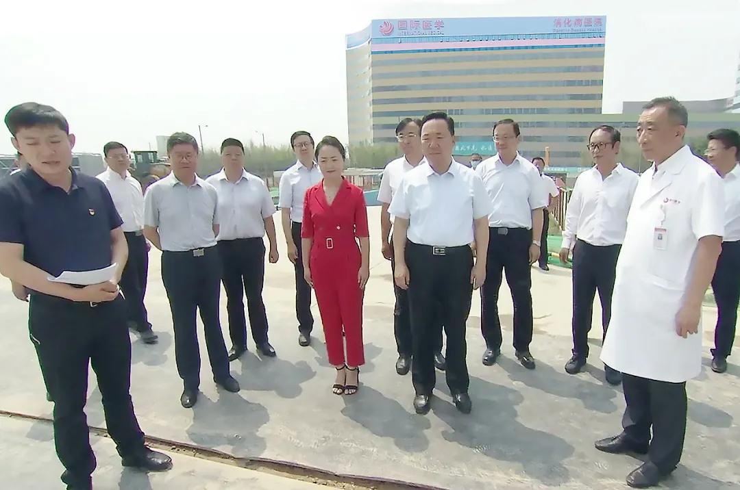 省委常委、市委書記王浩親臨西安國(guó)際醫(yī)學(xué)中心醫(yī)院檢查指導(dǎo)健康西安建設(shè)工作