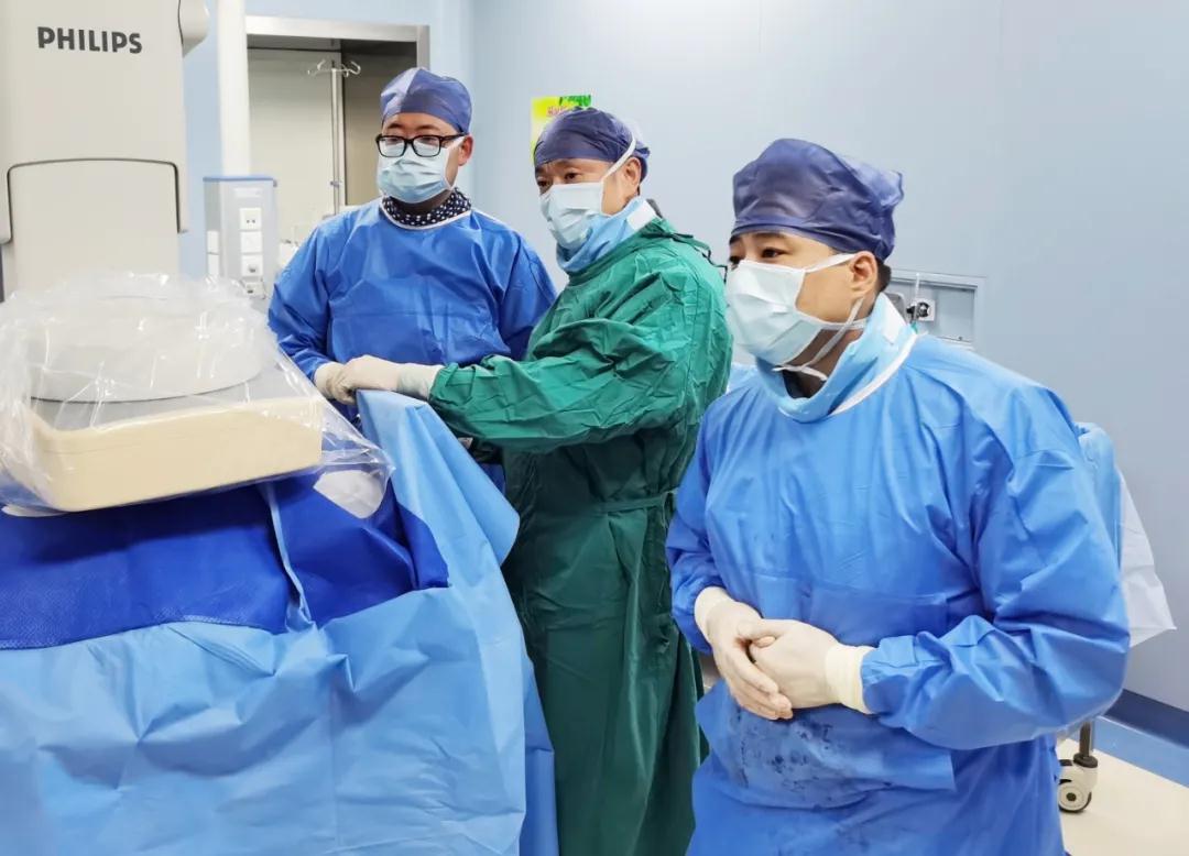 百歲老人吃飯難題解決了！