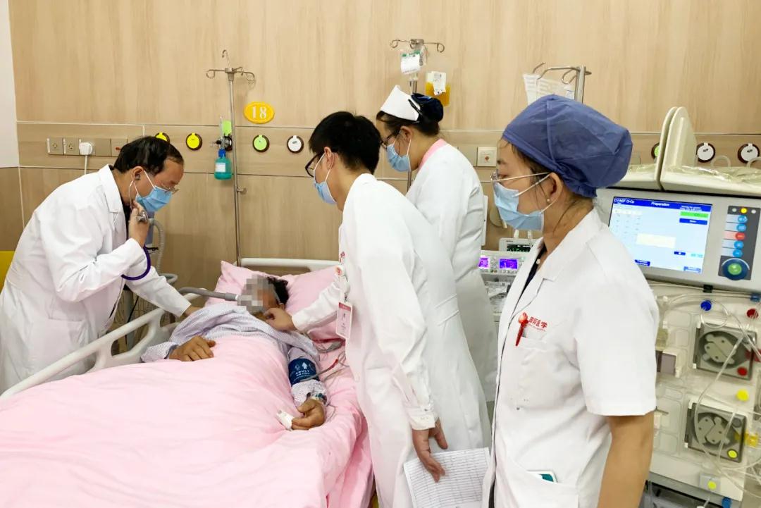 72小時緊急救治！64歲危重出血熱患者闖過生死關(guān)