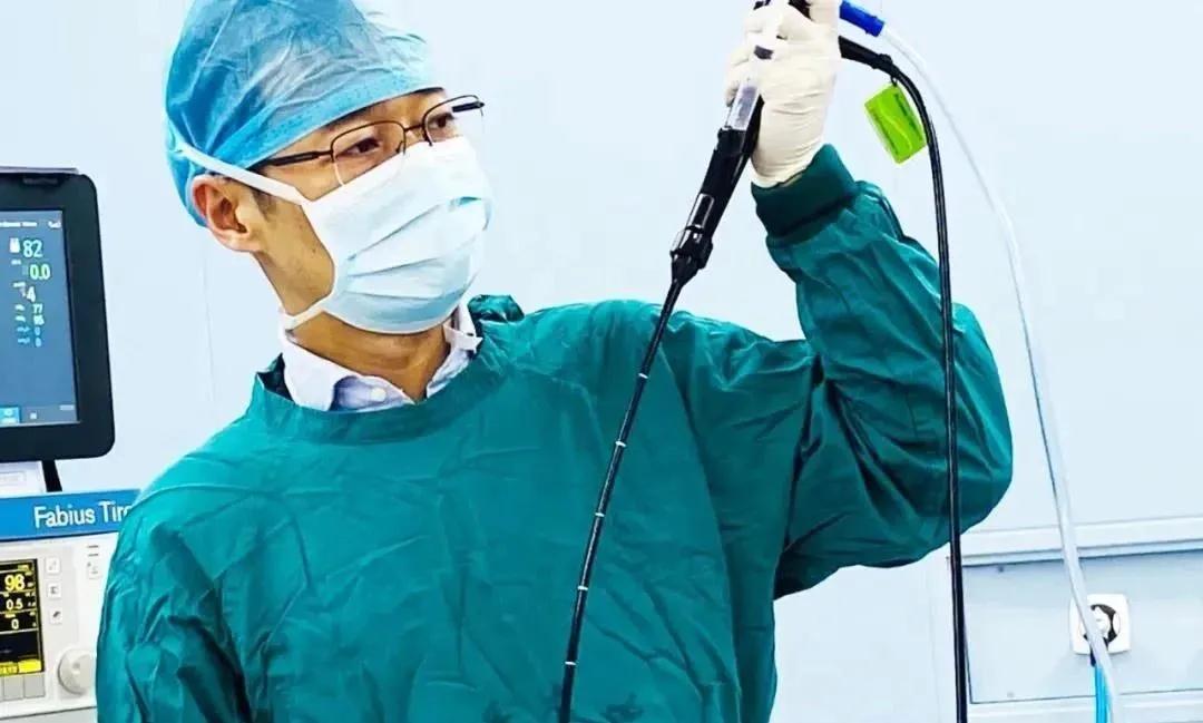 6秒打通氣道！胸科專家為80歲患者實施TTS氣道支架手術(shù)