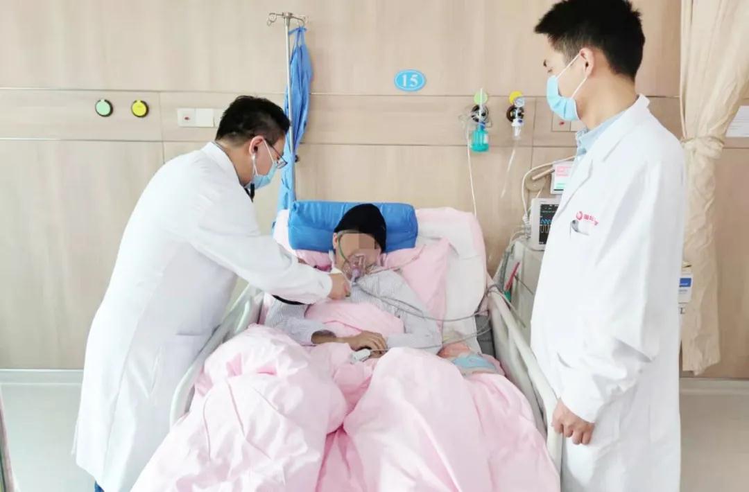 這個(gè)冬天，在這里有一群人溫暖著我