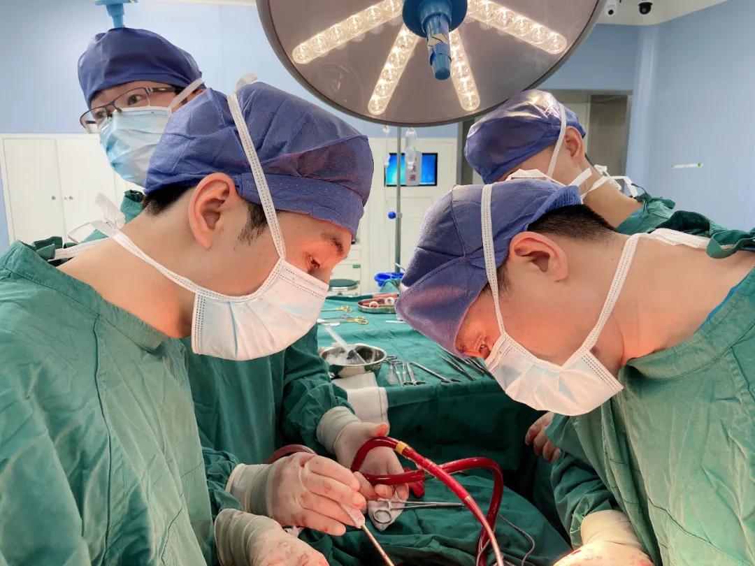 華商云健康—主動脈夾層患者增多，且多為年輕人！西安國際醫(yī)學(xué)中心醫(yī)院心臟外科春節(jié)假期變成了“勞動節(jié)”！