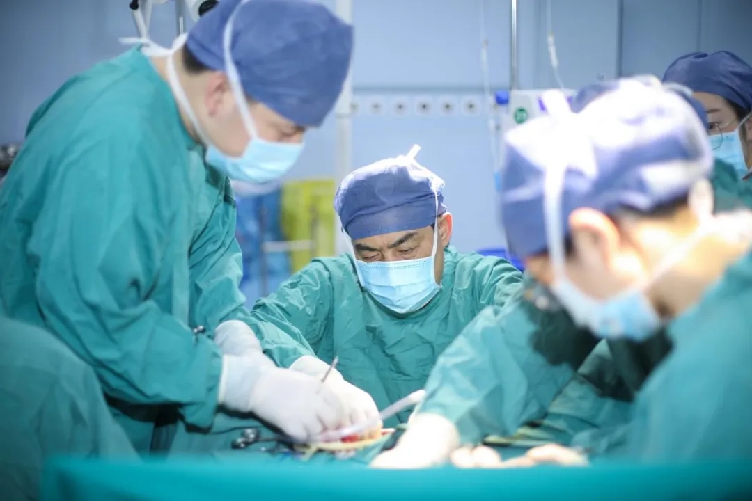 鏖戰(zhàn)14小時(shí)......圓了她32年“男人夢”