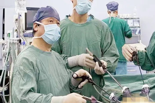 68cm橡膠水管吞入腹中！我院普外科腹腔鏡微創(chuàng)手術(shù)緊急施救！