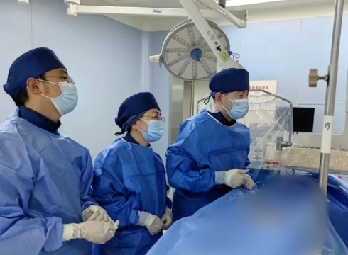 失血性休克命懸一線！急診介入治療為患者贏得生機