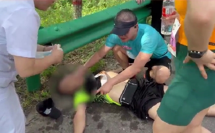 太牛掰了，醫(yī)者仁心！