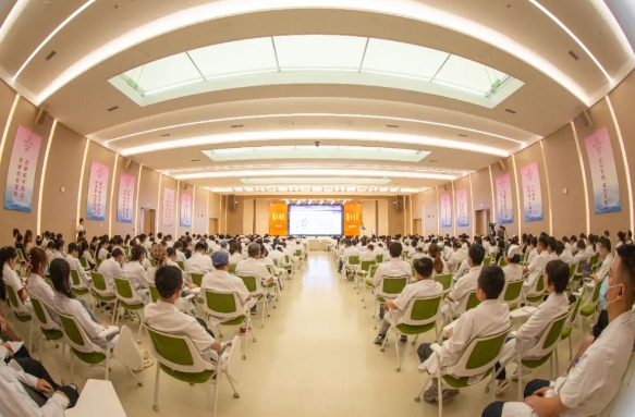 院士講堂 精彩紛呈！中國科學(xué)院竇科峰院士講授器官移植發(fā)展現(xiàn)狀