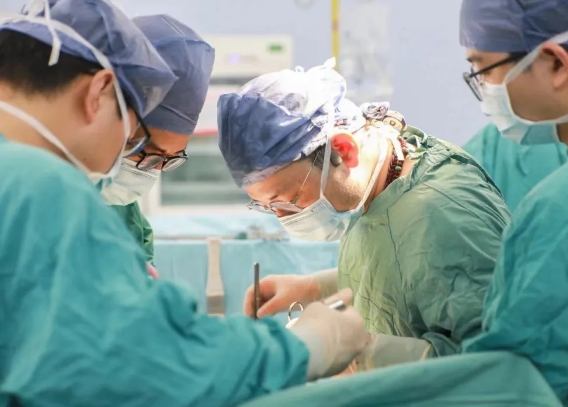 胃癌關(guān)愛日—警惕胃癌穿孔 護(hù)“胃”生命健康